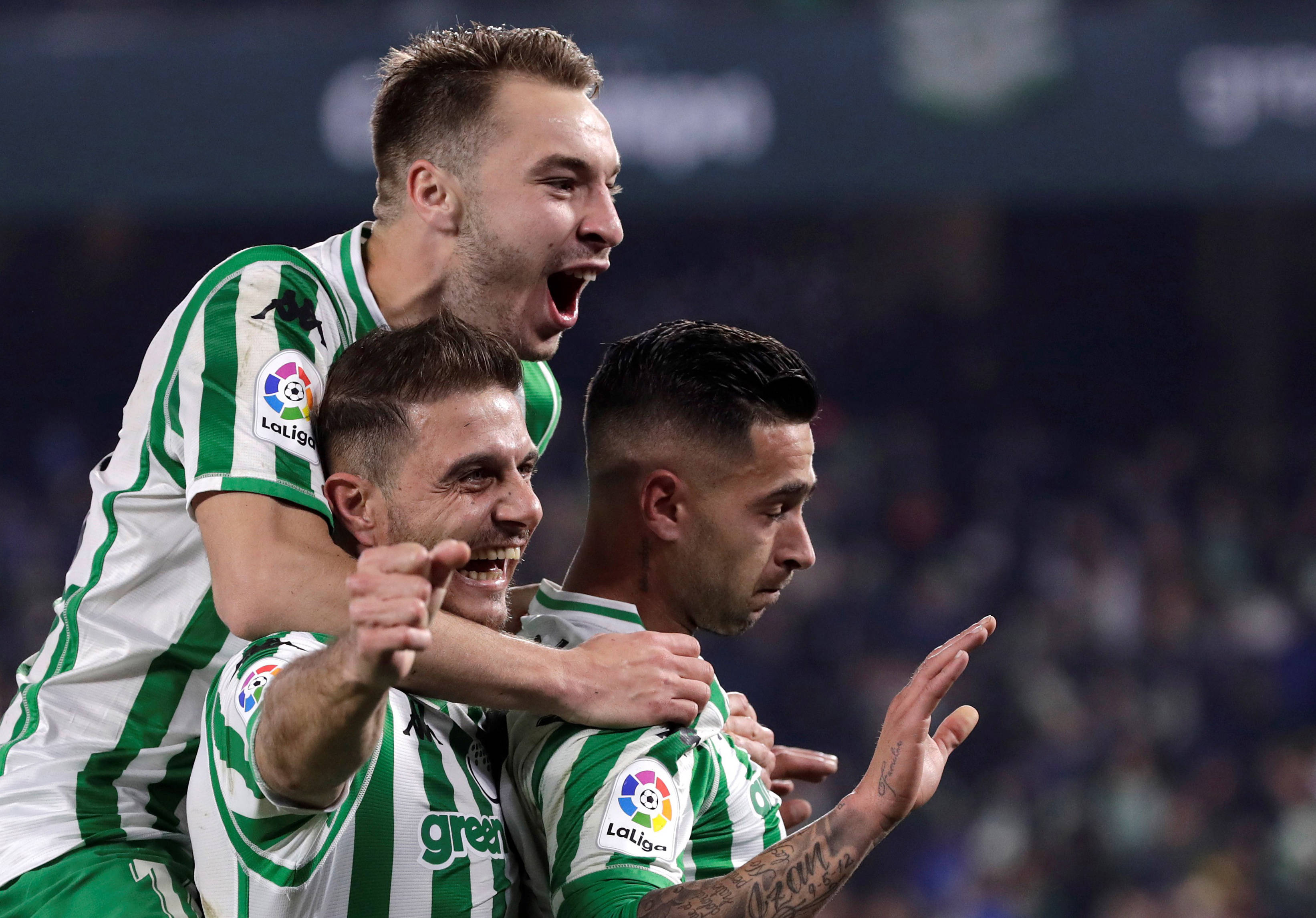 国际比赛日体能课后，上海久事造点机会备战西甲，话题不断，身体对抗强度拉满的简单介绍-爱游戏