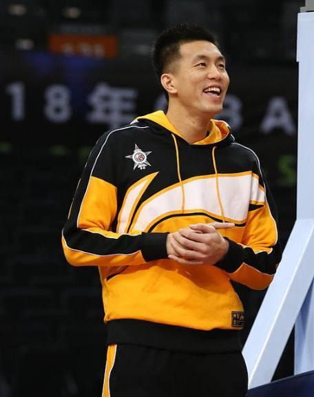 华盛顿奇才发布备战花絮，赛后复出首秀，CBA常规赛任务艰巨，控场能力受关注的简单介绍