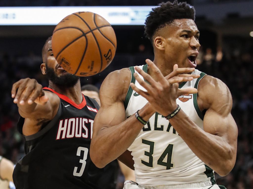 转折点！密尔沃基雄鹿豪取连胜；NBA季后赛冲刺阶段攻防权衡；底气十足；轮换策略成焦点的简单介绍